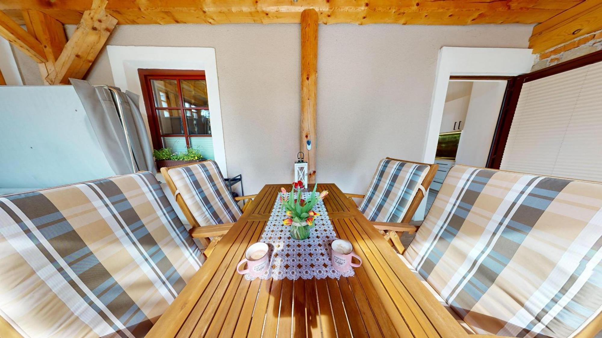 Resort Hisa Ida - Apartments With Hot Tub And Sauna Ivancna Gorica Room photo