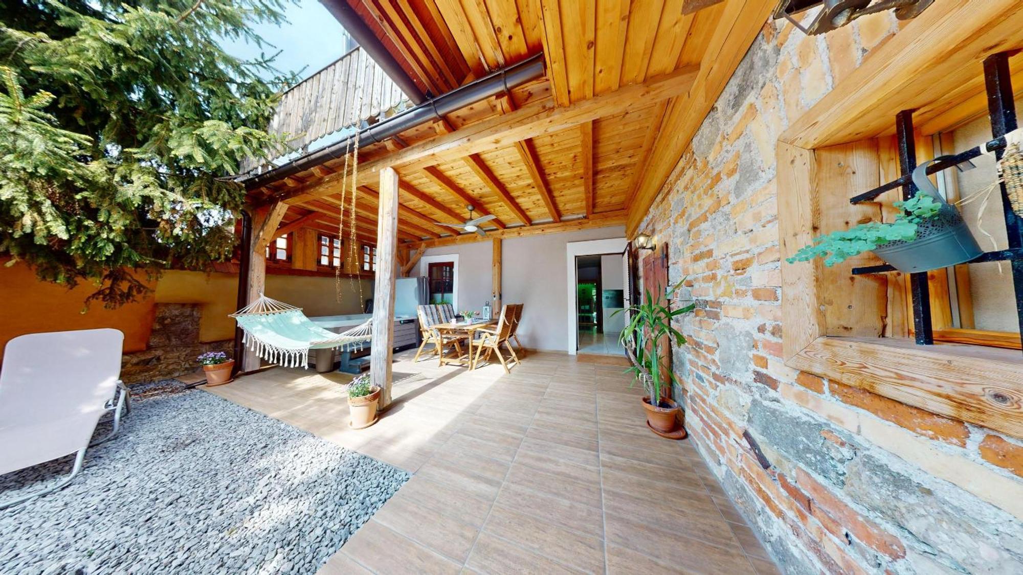 Resort Hisa Ida - Apartments With Hot Tub And Sauna Ivancna Gorica Room photo