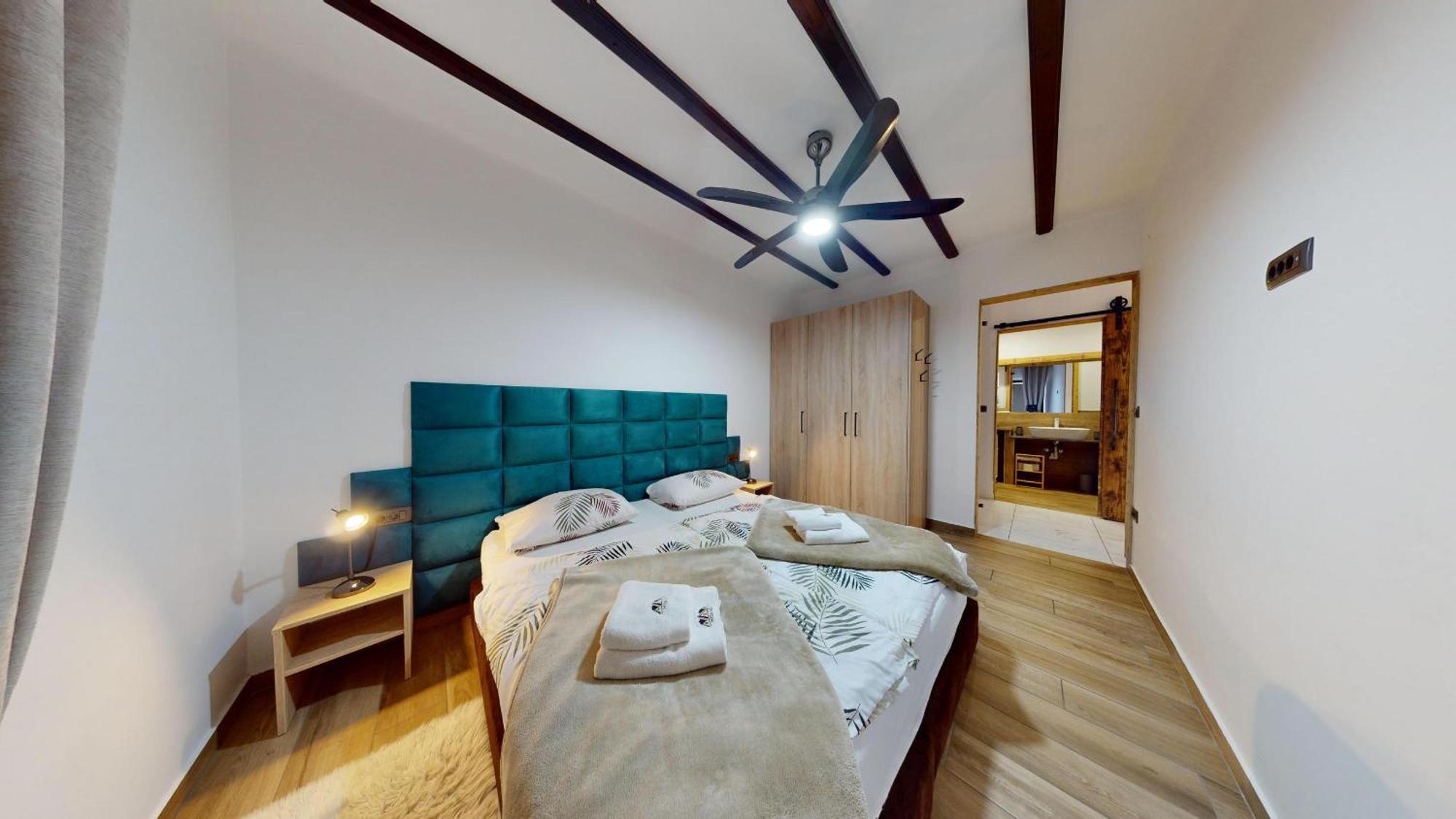 Resort Hisa Ida - Apartments With Hot Tub And Sauna Ivancna Gorica Room photo