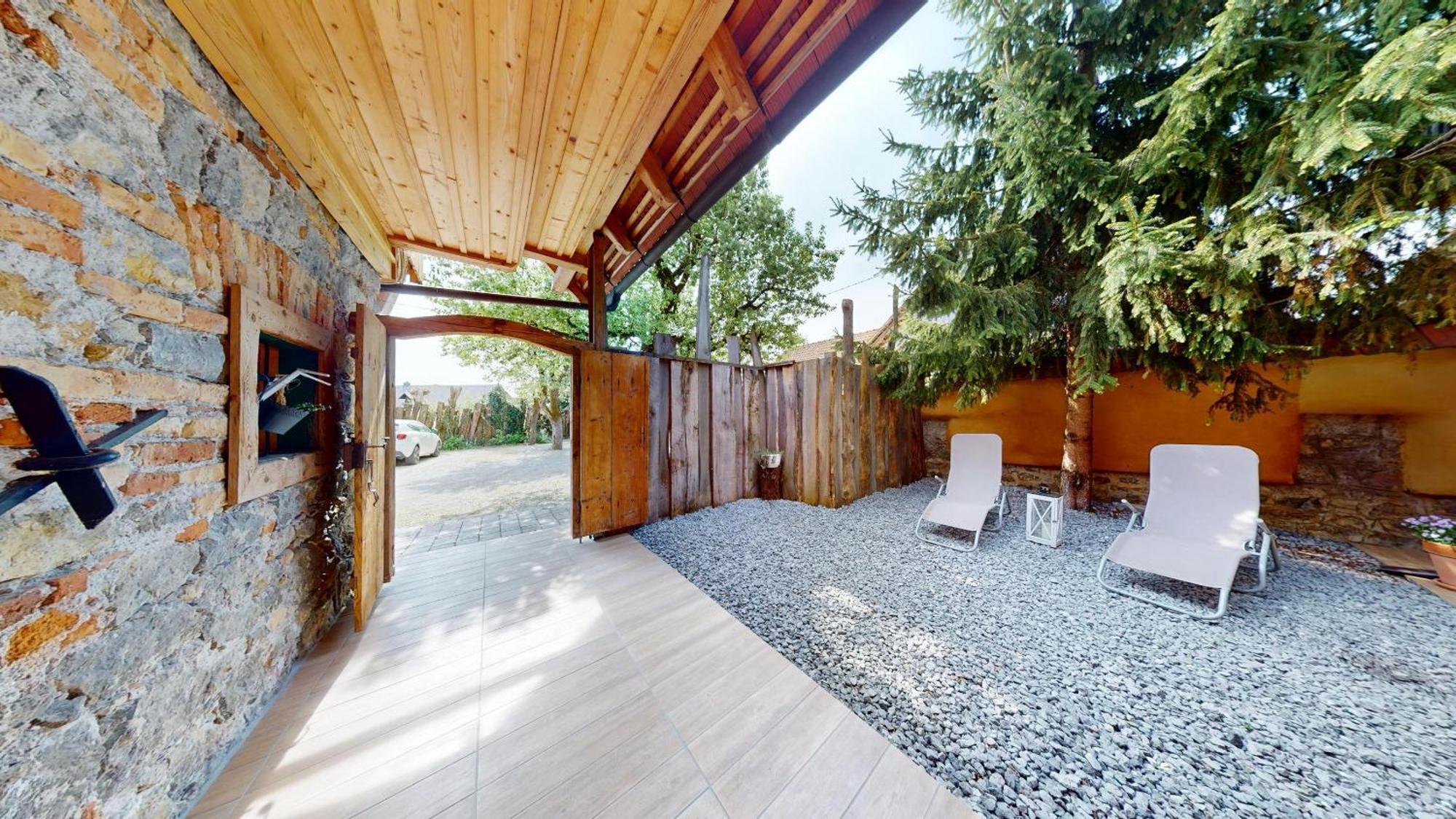 Resort Hisa Ida - Apartments With Hot Tub And Sauna Ivancna Gorica Room photo